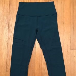 Lululemon Capri pants